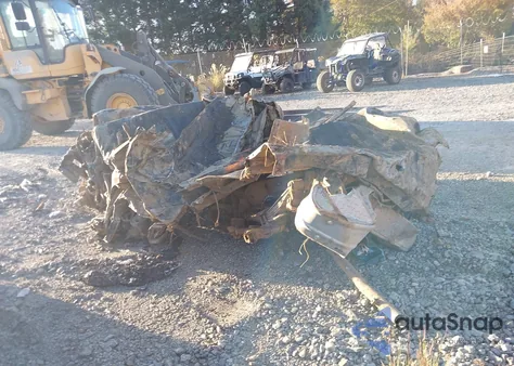 1983 Chevrolet K10 из США, поврежденный, VIN 1GCEK14H3DF324603